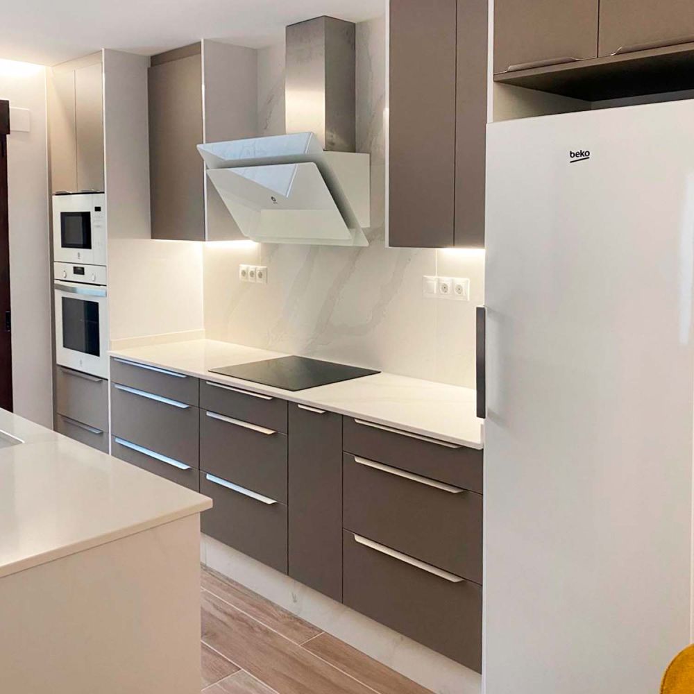 Foto de cocina de madera